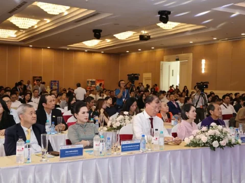 Diễn đàn doanh nghiệp