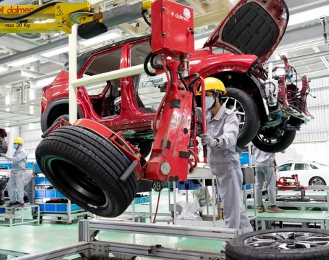 Phó thủ tướng chỉ đạo gỡ khó thủ tục không để rủi ro cho doanh nghiệp ô tô