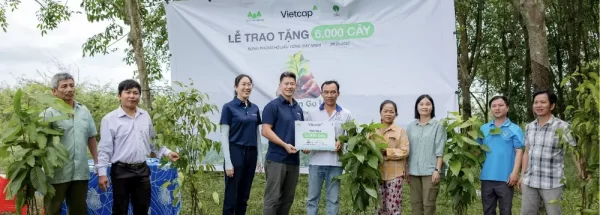 Vietcap kết hợp giao dịch đầu tư với trồng rừng chống lũ